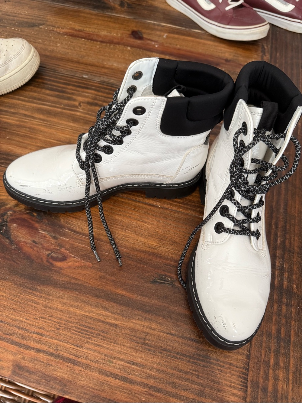 Limelight White Lace-Up Ankle Boots with Black Collar